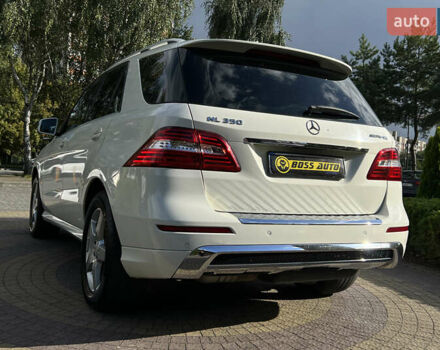 Белый Мерседес М-Класс, объемом двигателя 2.99 л и пробегом 139 тыс. км за 23300 $, фото 4 на Automoto.ua