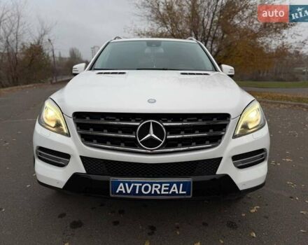 Білий Мерседес М-Клас, об'ємом двигуна 2.14 л та пробігом 261 тис. км за 21000 $, фото 14 на Automoto.ua