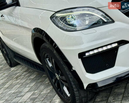 Білий Мерседес М-Клас, об'ємом двигуна 2.99 л та пробігом 199 тис. км за 27900 $, фото 35 на Automoto.ua