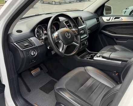 Білий Мерседес М-Клас, об'ємом двигуна 2.99 л та пробігом 244 тис. км за 21500 $, фото 8 на Automoto.ua