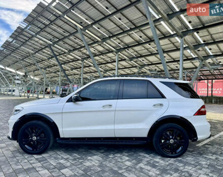 Білий Мерседес М-Клас, об'ємом двигуна 2.99 л та пробігом 199 тис. км за 27900 $, фото 4 на Automoto.ua