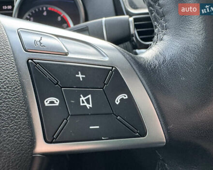 Білий Мерседес М-Клас, об'ємом двигуна 2.99 л та пробігом 199 тис. км за 27900 $, фото 73 на Automoto.ua