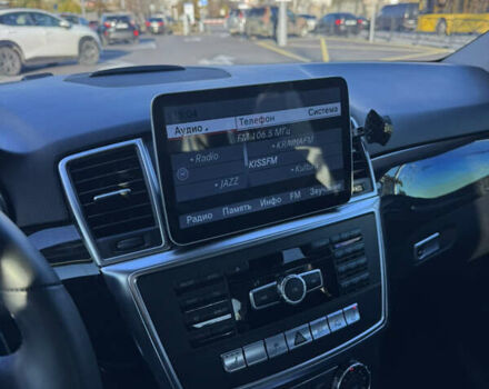 Белый Мерседес М-Класс, объемом двигателя 2.14 л и пробегом 255 тыс. км за 17500 $, фото 3 на Automoto.ua