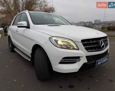 Білий Мерседес М-Клас, об'ємом двигуна 2.14 л та пробігом 261 тис. км за 21000 $, фото 15 на Automoto.ua