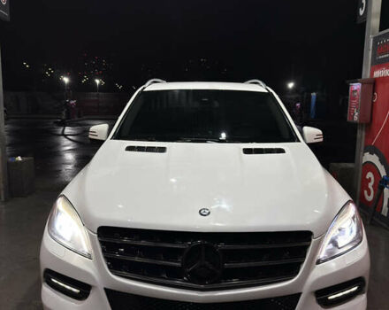 Білий Мерседес М-Клас, об'ємом двигуна 2.14 л та пробігом 255 тис. км за 20300 $, фото 7 на Automoto.ua