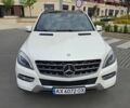 Белый Мерседес М-Класс, объемом двигателя 2.99 л и пробегом 212 тыс. км за 25000 $, фото 1 на Automoto.ua