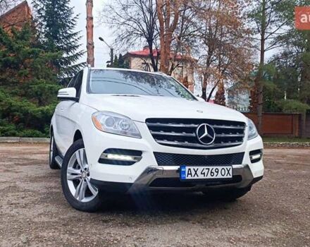 Белый Мерседес М-Класс, объемом двигателя 3 л и пробегом 228 тыс. км за 23000 $, фото 3 на Automoto.ua