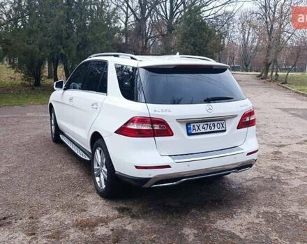 Белый Мерседес М-Класс, объемом двигателя 3 л и пробегом 228 тыс. км за 23000 $, фото 13 на Automoto.ua