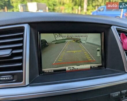 Белый Мерседес М-Класс, объемом двигателя 3 л и пробегом 340 тыс. км за 20500 $, фото 15 на Automoto.ua