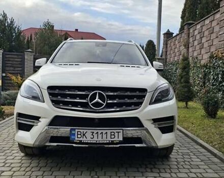 Білий Мерседес М-Клас, об'ємом двигуна 3.5 л та пробігом 135 тис. км за 22500 $, фото 6 на Automoto.ua