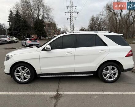 Білий Мерседес М-Клас, об'ємом двигуна 2.99 л та пробігом 244 тис. км за 21500 $, фото 1 на Automoto.ua