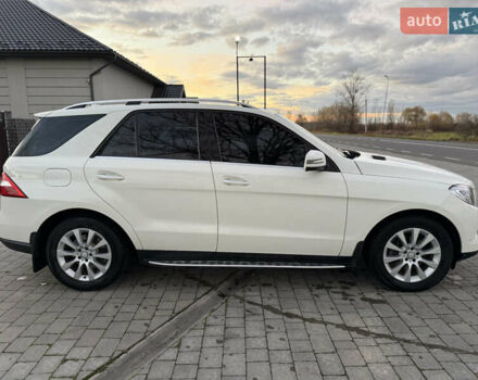 Мерседес М-Класс 2013 в Снятине на Automoto.ua Белый Мерседес М-Класс, объемом двигателя 2.14 л и пробегом 247 тыс. км за 19500 $, фото 6 на Automoto.ua