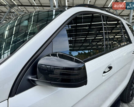 Білий Мерседес М-Клас, об'ємом двигуна 2.99 л та пробігом 199 тис. км за 27900 $, фото 24 на Automoto.ua