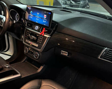 Белый Мерседес М-Класс, объемом двигателя 2.99 л и пробегом 199 тыс. км за 28000 $, фото 5 на Automoto.ua