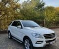 Мерседес М-Класс 2013 в Ровно на Automoto.ua Белый Мерседес М-Класс, объемом двигателя 2.99 л и пробегом 216 тыс. км за 19700 $, фото 1 на Automoto.ua