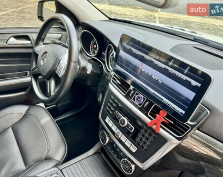 Білий Мерседес М-Клас, об'ємом двигуна 2.99 л та пробігом 199 тис. км за 27900 $, фото 92 на Automoto.ua