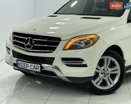 Белый Мерседес М-Класс, объемом двигателя 2.99 л и пробегом 160 тыс. км за 19900 $, фото 6 на Automoto.ua