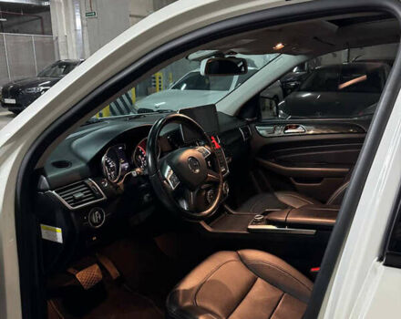 Белый Мерседес М-Класс, объемом двигателя 2.99 л и пробегом 199 тыс. км за 28000 $, фото 8 на Automoto.ua