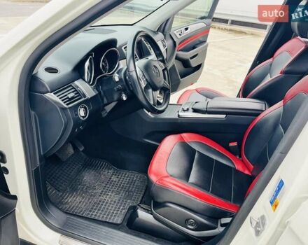 Мерседес М-Класс 2013 в Киеве на Automoto.ua Белый Мерседес М-Класс, объемом двигателя 2.99 л и пробегом 217 тыс. км за 21900 $, фото 11 на Automoto.ua