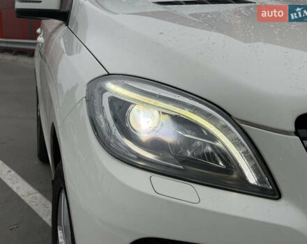 Білий Мерседес М-Клас, об'ємом двигуна 2.99 л та пробігом 217 тис. км за 20500 $, фото 10 на Automoto.ua