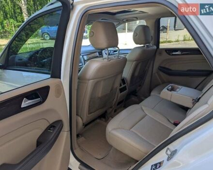 Белый Мерседес М-Класс, объемом двигателя 3 л и пробегом 340 тыс. км за 20500 $, фото 11 на Automoto.ua