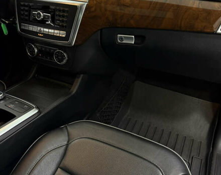 Белый Мерседес М-Класс, объемом двигателя 2.99 л и пробегом 160 тыс. км за 19900 $, фото 18 на Automoto.ua