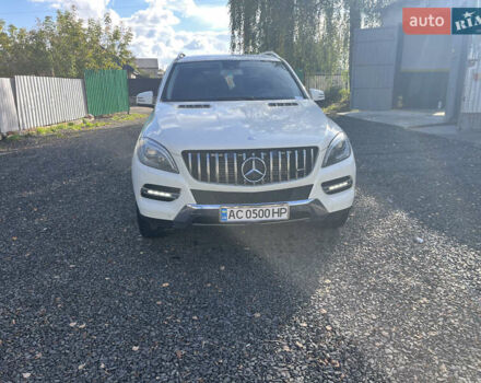 Белый Мерседес М-Класс, объемом двигателя 2.99 л и пробегом 248 тыс. км за 24500 $, фото 4 на Automoto.ua