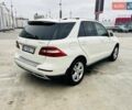 Мерседес М-Класс 2013 в Киеве на Automoto.ua Белый Мерседес М-Класс, объемом двигателя 2.99 л и пробегом 217 тыс. км за 21900 $, фото 4 на Automoto.ua