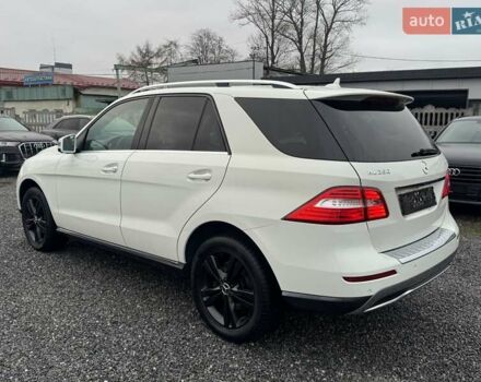 Білий Мерседес М-Клас, об'ємом двигуна 2.14 л та пробігом 246 тис. км за 20900 $, фото 27 на Automoto.ua