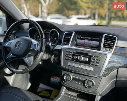 Белый Мерседес М-Класс, объемом двигателя 2.99 л и пробегом 139 тыс. км за 23300 $, фото 26 на Automoto.ua