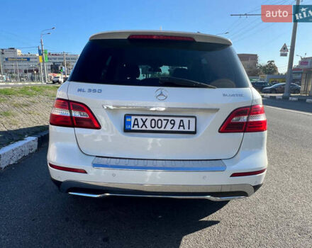 Белый Мерседес М-Класс, объемом двигателя 2.14 л и пробегом 94 тыс. км за 25700 $, фото 6 на Automoto.ua