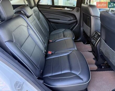 Белый Мерседес М-Класс, объемом двигателя 2.99 л и пробегом 247 тыс. км за 19999 $, фото 21 на Automoto.ua