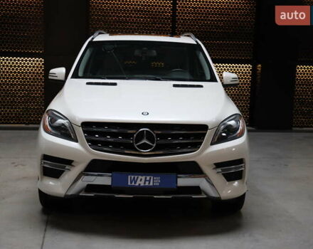 Белый Мерседес М-Класс, объемом двигателя 0 л и пробегом 167 тыс. км за 21000 $, фото 2 на Automoto.ua