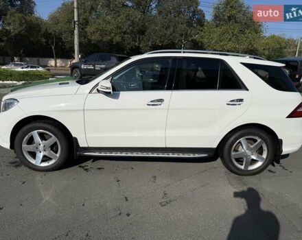 Белый Мерседес М-Класс, объемом двигателя 2.99 л и пробегом 247 тыс. км за 19999 $, фото 7 на Automoto.ua