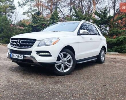 Белый Мерседес М-Класс, объемом двигателя 3 л и пробегом 228 тыс. км за 23000 $, фото 6 на Automoto.ua