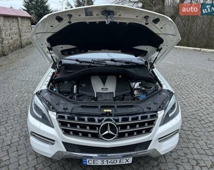 Белый Мерседес М-Класс, объемом двигателя 2.99 л и пробегом 131 тыс. км за 22700 $, фото 13 на Automoto.ua