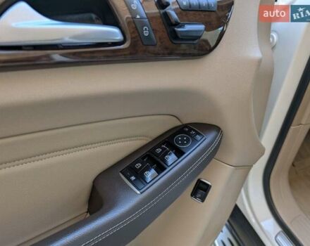 Белый Мерседес М-Класс, объемом двигателя 3 л и пробегом 340 тыс. км за 20500 $, фото 25 на Automoto.ua