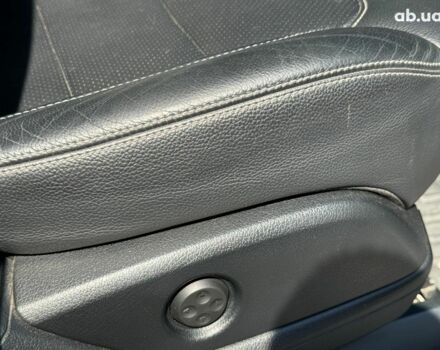 Білий Мерседес М-Клас, об'ємом двигуна 3 л та пробігом 198 тис. км за 23790 $, фото 33 на Automoto.ua