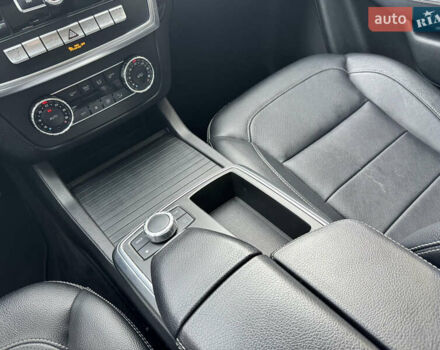 Білий Мерседес М-Клас, об'ємом двигуна 2.99 л та пробігом 199 тис. км за 27900 $, фото 95 на Automoto.ua