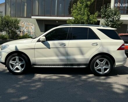 Білий Мерседес М-Клас, об'ємом двигуна 3 л та пробігом 198 тис. км за 23790 $, фото 6 на Automoto.ua