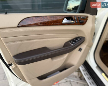 Мерседес М-Класс 2013 в Снятине на Automoto.ua Белый Мерседес М-Класс, объемом двигателя 2.14 л и пробегом 247 тыс. км за 19500 $, фото 10 на Automoto.ua
