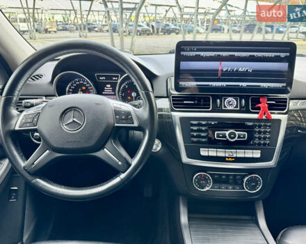 Білий Мерседес М-Клас, об'ємом двигуна 2.99 л та пробігом 199 тис. км за 27900 $, фото 62 на Automoto.ua