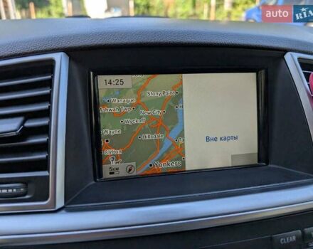 Белый Мерседес М-Класс, объемом двигателя 3 л и пробегом 340 тыс. км за 20500 $, фото 8 на Automoto.ua