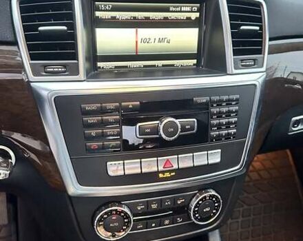 Белый Мерседес М-Класс, объемом двигателя 3.5 л и пробегом 83 тыс. км за 22500 $, фото 7 на Automoto.ua