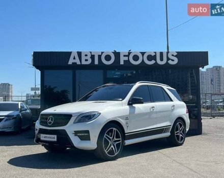 Белый Мерседес М-Класс, объемом двигателя 4.66 л и пробегом 270 тыс. км за 17990 $, фото 2 на Automoto.ua