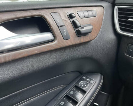 Белый Мерседес М-Класс, объемом двигателя 3.5 л и пробегом 149 тыс. км за 18500 $, фото 20 на Automoto.ua