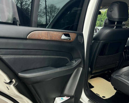 Білий Мерседес М-Клас, об'ємом двигуна 3.5 л та пробігом 148 тис. км за 18000 $, фото 9 на Automoto.ua