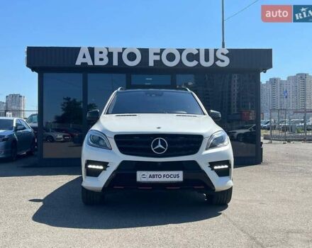 Білий Мерседес М-Клас, об'ємом двигуна 4.66 л та пробігом 270 тис. км за 16990 $, фото 3 на Automoto.ua