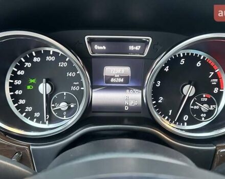 Белый Мерседес М-Класс, объемом двигателя 3.5 л и пробегом 83 тыс. км за 22500 $, фото 5 на Automoto.ua