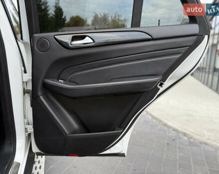 Мерседес М-Класс 2014 в Львове на Automoto.ua Белый Мерседес М-Класс, объемом двигателя 2.99 л и пробегом 279 тыс. км за 22800 $, фото 38 на Automoto.ua